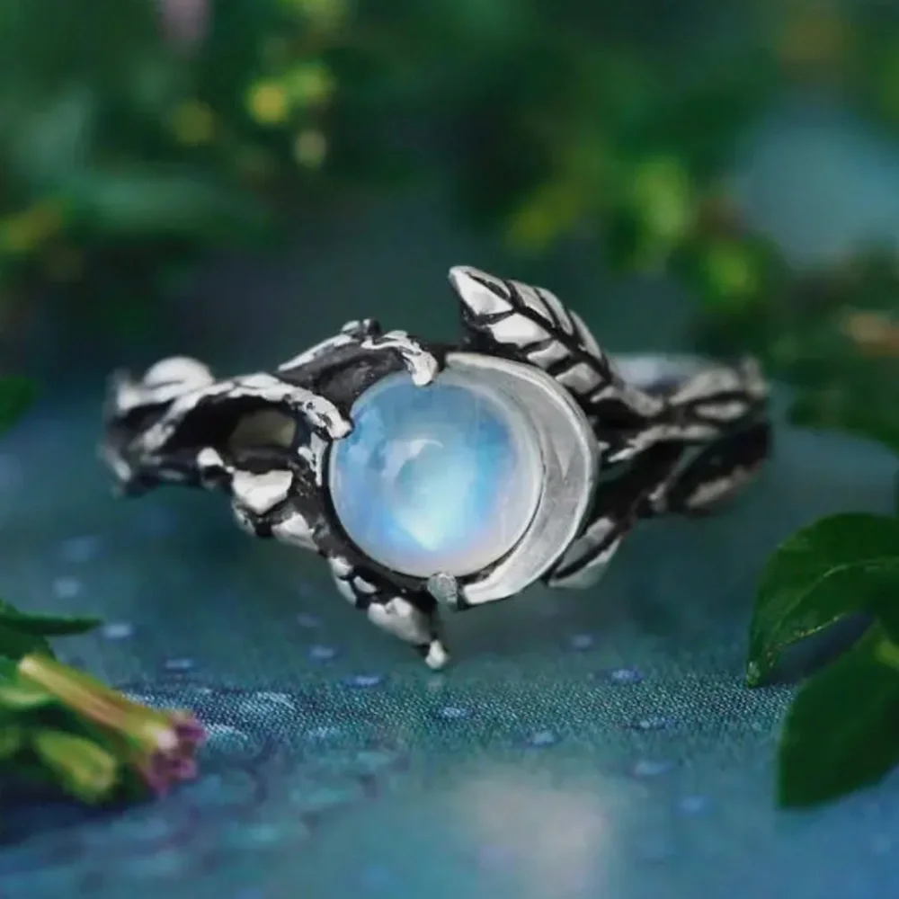 “Blue Moonstone-Look Cabochon Crescent Moon Leaf Ring”